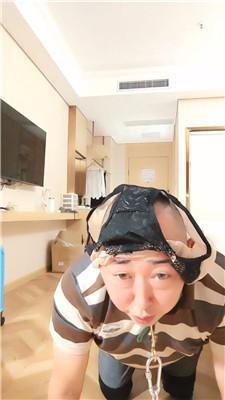 【红红】骑马狗爬-脚丫狂舔 JS250614-7