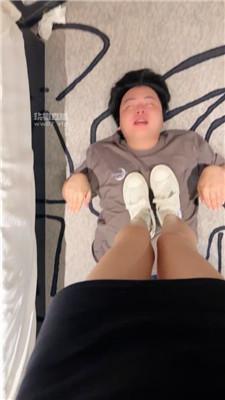 【洛枳】脏鞋白袜暴力踩踏 JS250612-32