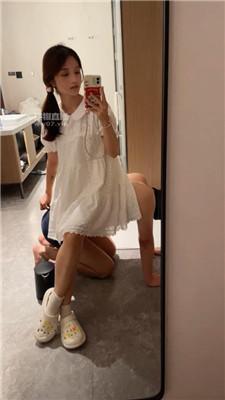 【香芋朱朱】超脏拖鞋白袜强迫舔 bf54333