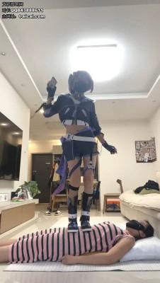 【雅泫】cos银狼踩玩女地毯 YC-241023-4