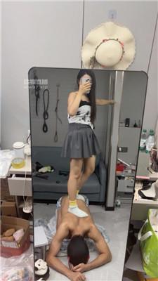 【陌离】原味白棉袜气味踩虐 bf54323