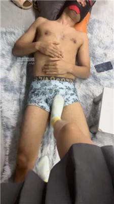 【陌离】原味白棉袜气味踩虐 bf54323