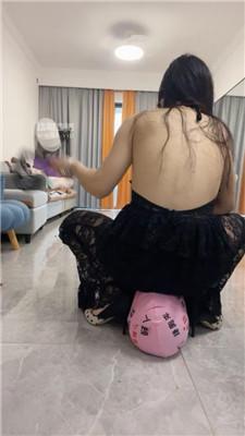 【南月女神】绿帽男友伺候起床约会 JS250608-29