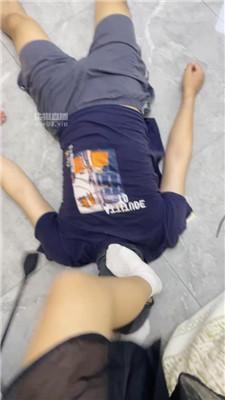 【素人抽水机】骑马狗爬-皮鞋白袜踩虐 JS250608-32